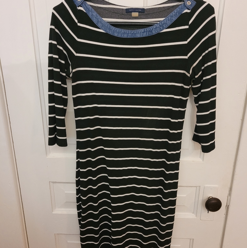 💰DRESS SALE: BUY ONE GET ONE FREE!Tommy Hilfiger Black & White Fitted Dress